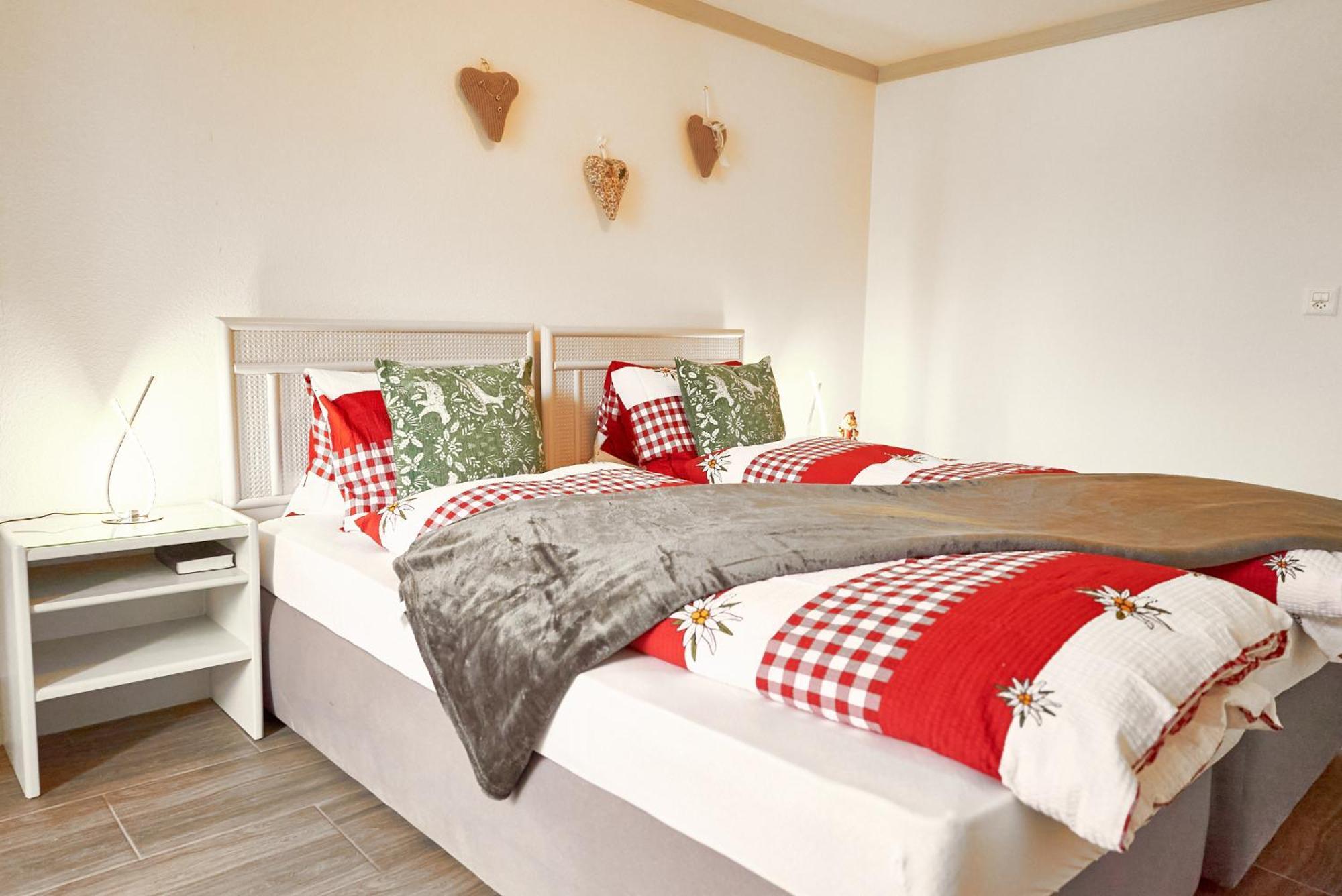 Double Room By Interlaken. Parking Darligen Luaran gambar